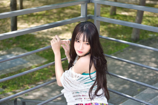 1645646 (a): :2696x1800
